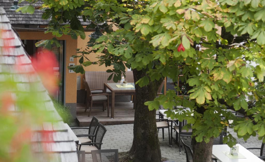 Hotel-Gasthof Beim Bockhiasl Neukirchen an der Vöckla Exterior foto